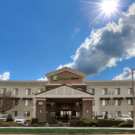 Holiday Inn Express Hotel & Suites Lincoln-Roseville Area, An Ihg Hotel Exteriör bild
