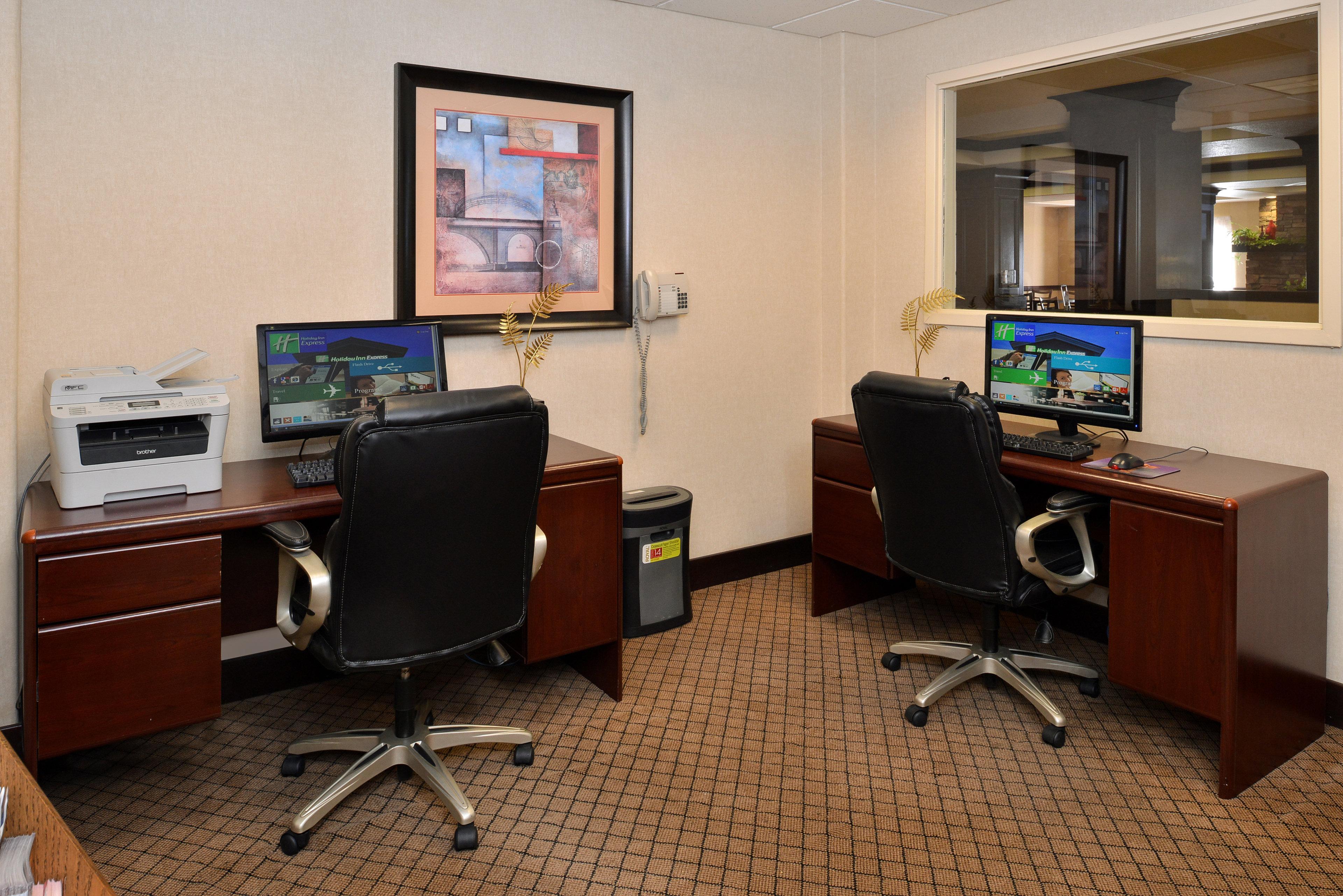 Holiday Inn Express Hotel & Suites Lincoln-Roseville Area, An Ihg Hotel Exteriör bild