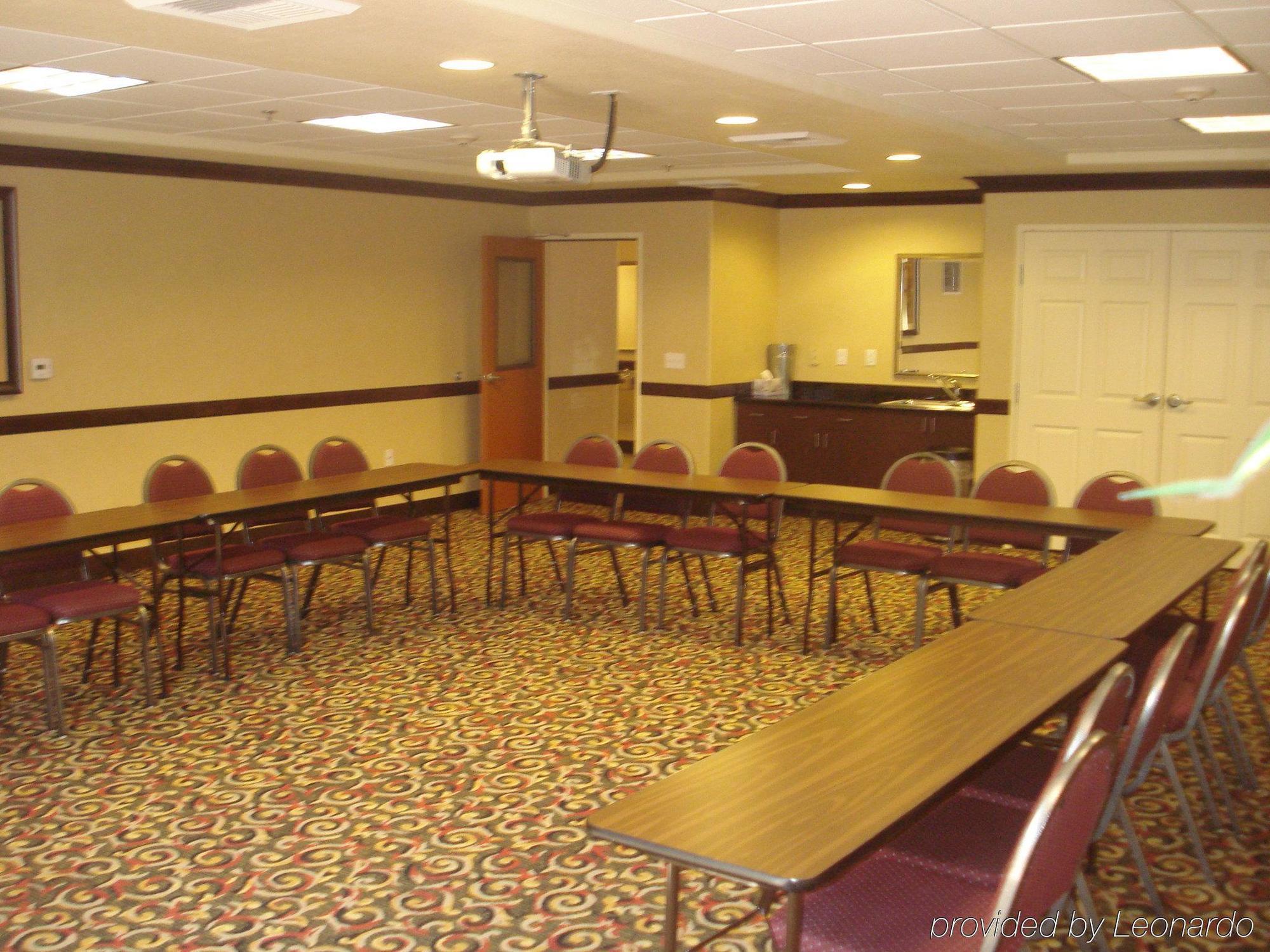 Holiday Inn Express Hotel & Suites Lincoln-Roseville Area, An Ihg Hotel Exteriör bild
