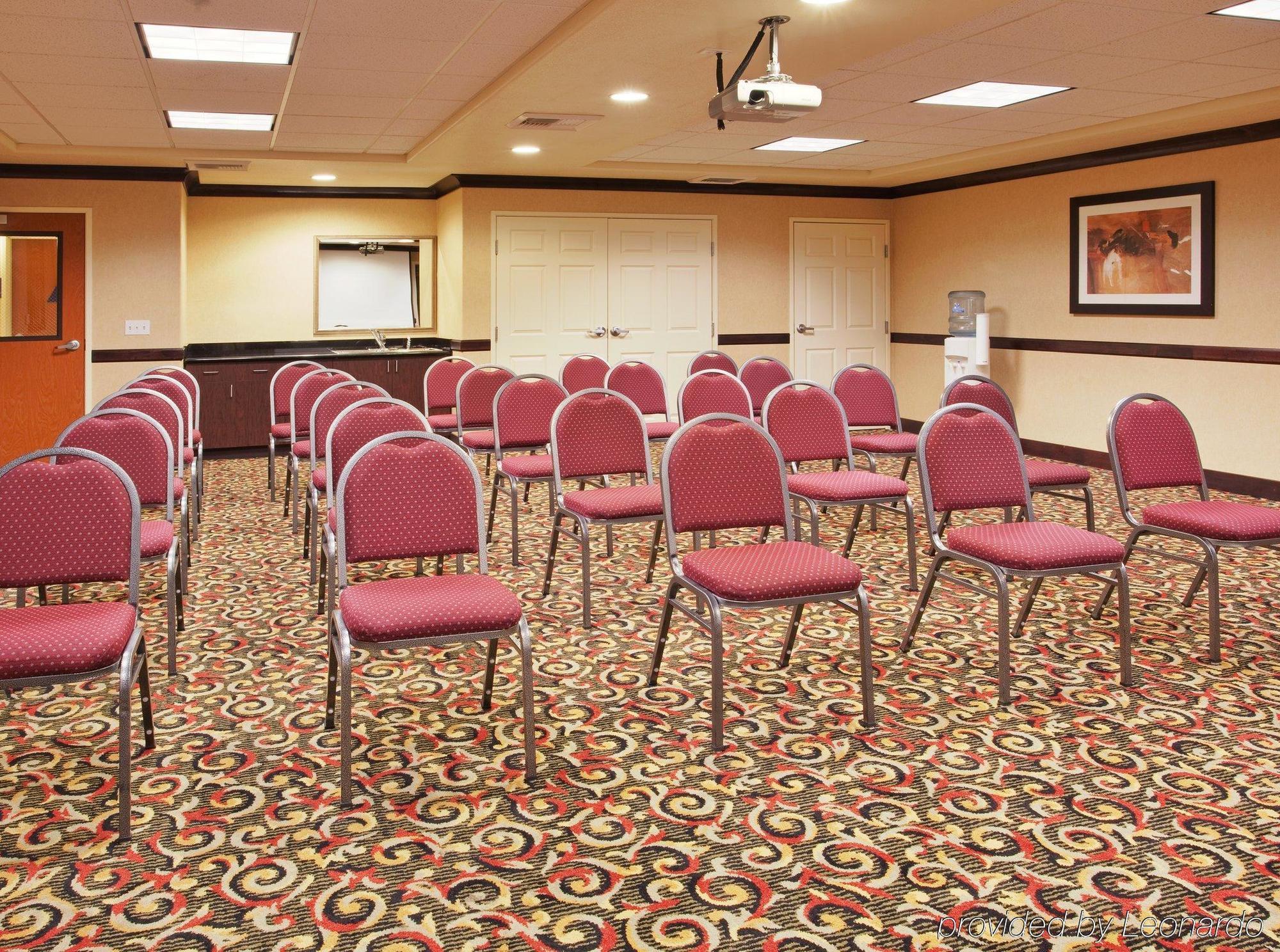 Holiday Inn Express Hotel & Suites Lincoln-Roseville Area, An Ihg Hotel Exteriör bild