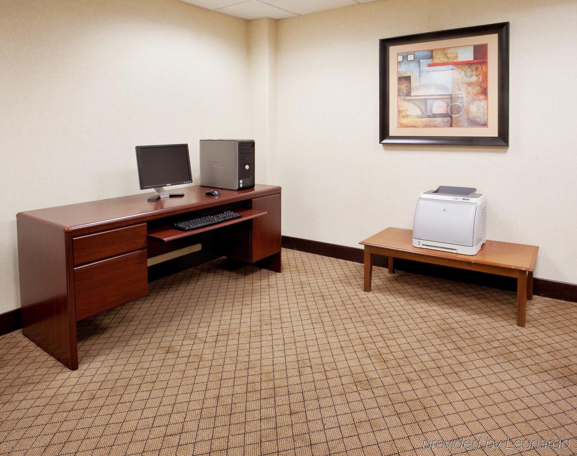 Holiday Inn Express Hotel & Suites Lincoln-Roseville Area, An Ihg Hotel Exteriör bild