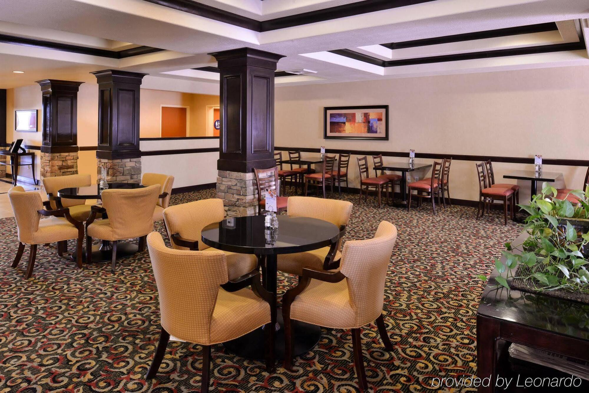 Holiday Inn Express Hotel & Suites Lincoln-Roseville Area, An Ihg Hotel Exteriör bild